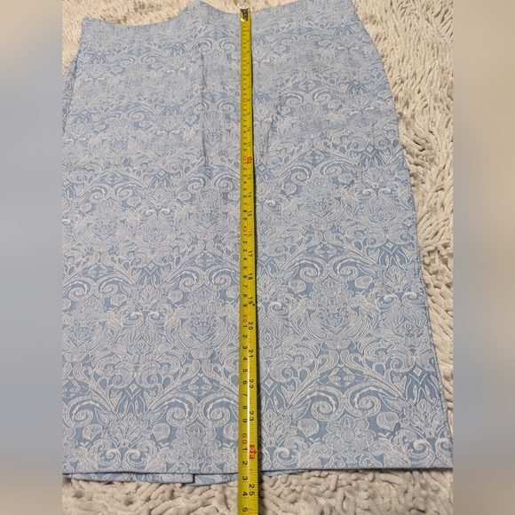 Attyre New York Blue Patterned Skirt- Size 14 - Picture 4 of 8